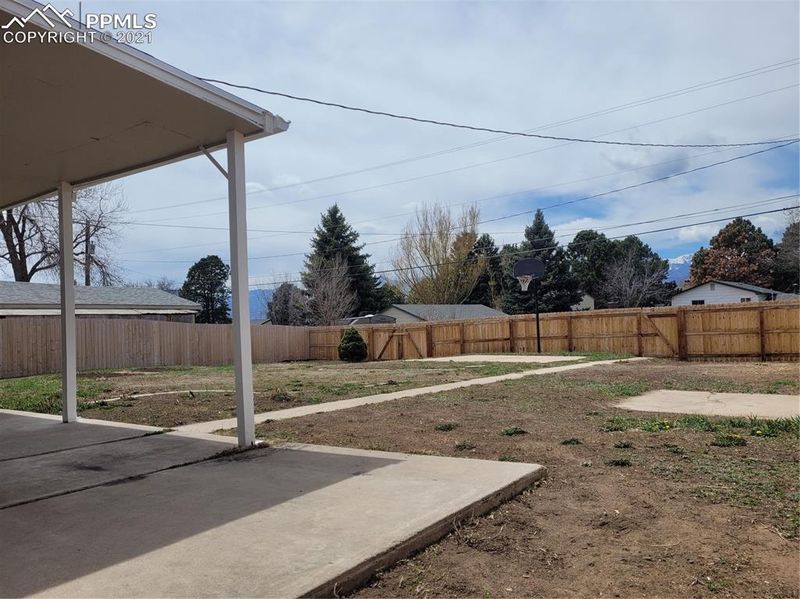 2034 N Circle Dr, Colorado Springs, CO 80909