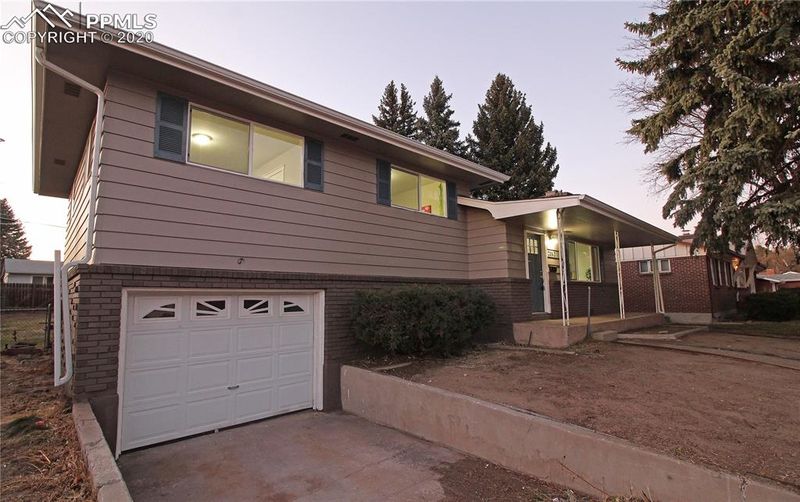 2034 Mcarthur Ave, Colorado Springs, CO 80909