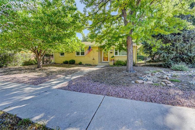 2035 Eagle View Dr, Colorado Springs, CO 80909