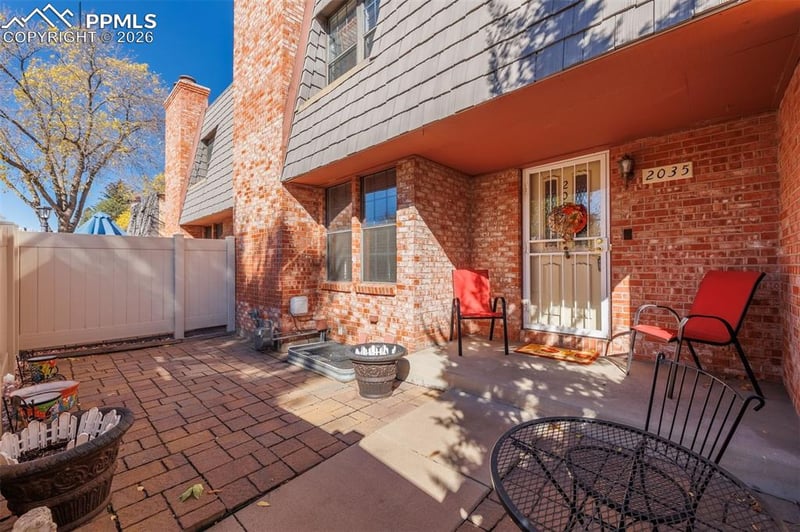 2035 Sussex Ln, Colorado Springs, CO 80909
