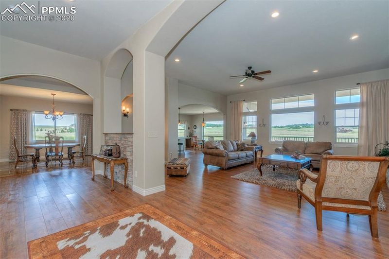 20353 Glasbury Rd, Monument, CO 80132