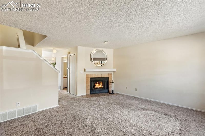2039 Bristlecone Dr, Colorado Springs, CO 80919