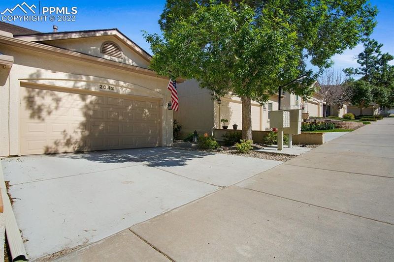 2042 Summerset Dr, Colorado Springs, CO 80920