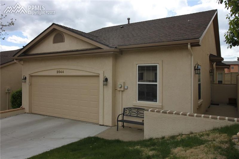 2044 Summerset Dr, Colorado Springs, CO 80920