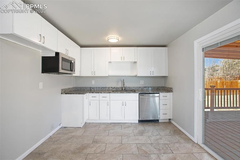 2046 Del Mar Dr, Colorado Springs, CO 80910