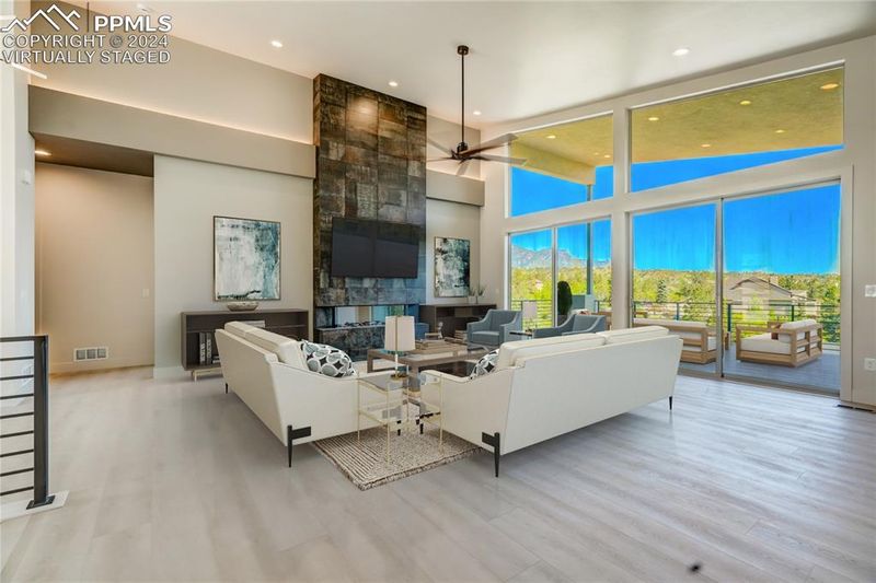 2049 Safe Harbor Ct, Colorado Springs, CO 80919
