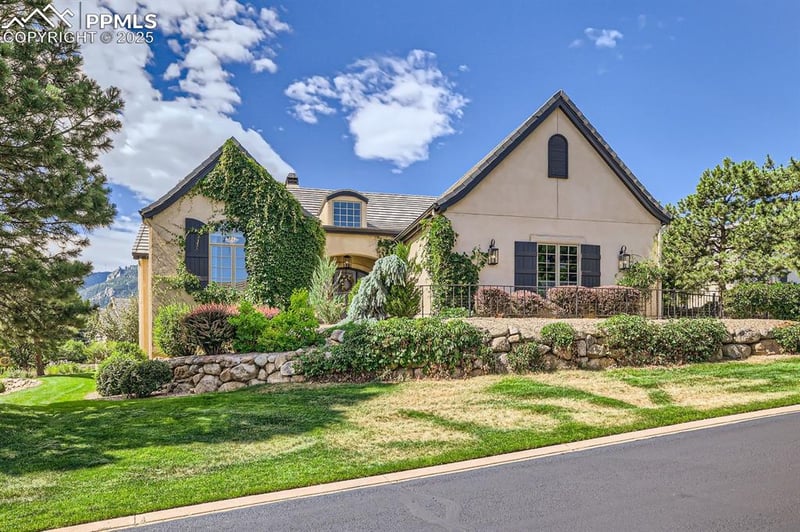 2050 Cantwell Grv, Colorado Springs, CO 80906