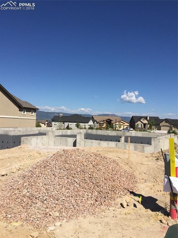 2052 Ever Red Ct, Colorado Springs, CO 80921