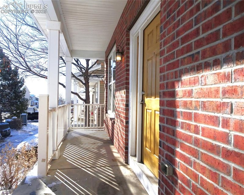 2056 Creekridge Point, Colorado Springs, CO 80910