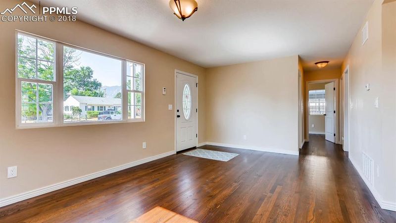 2058 S Corona Ave, Colorado Springs, CO 80905