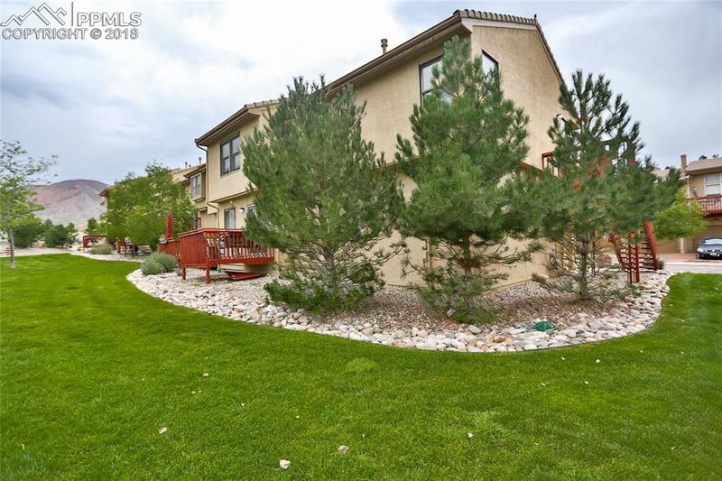 2059 Bristlecone Dr, Colorado Springs, CO 80919