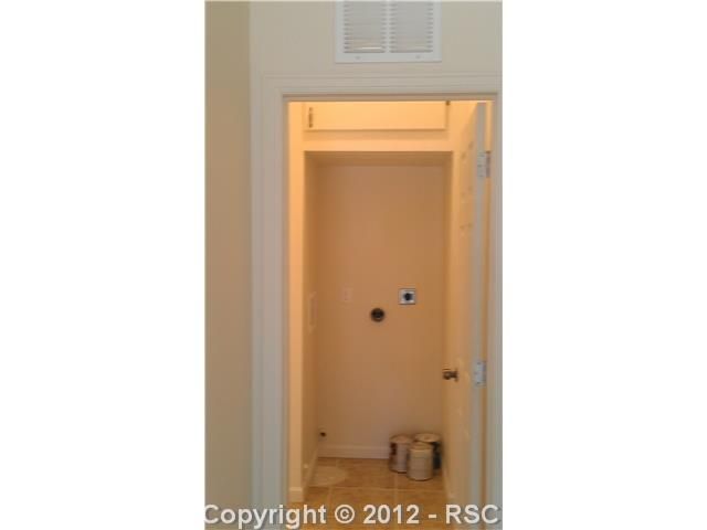 206 S 23rd St, Colorado Springs, CO 80903