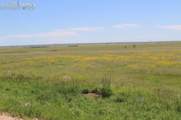 206 N Dinner Bell Dr, Calhan, CO 80808