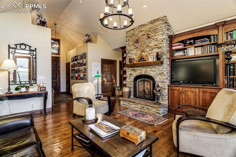 206 Joshua Rd, Divide, CO 80814