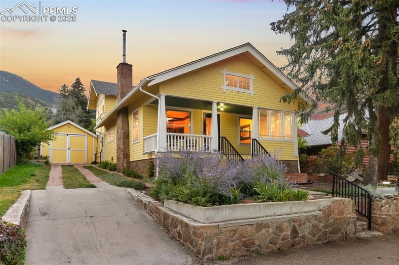 206 Pine Ridge Ave, Manitou Springs, CO 80829