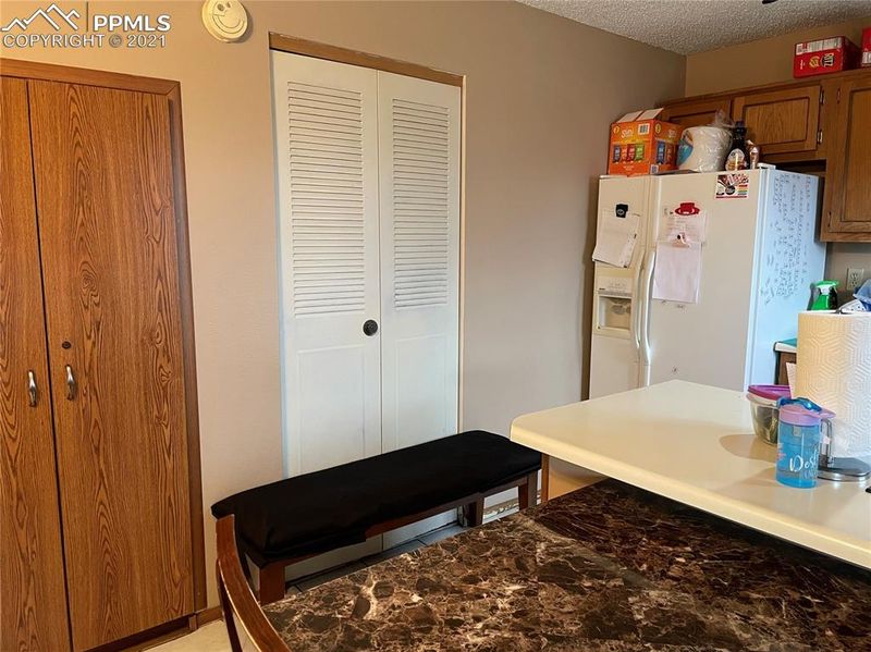 2064 Ambleside Dr, Colorado Springs, CO 80915