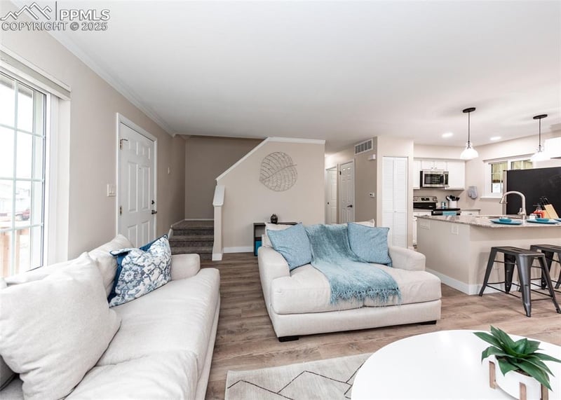 2068 Fernwood Dr, Colorado Springs, CO 80910