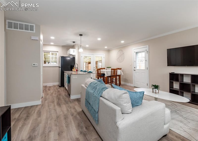 2068 Fernwood Dr, Colorado Springs, CO 80910