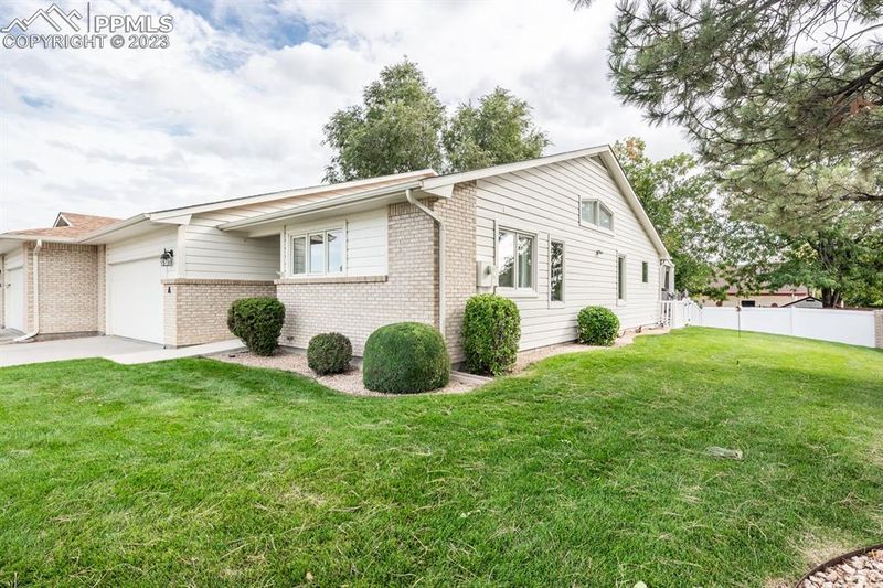207 Bridle Trl #A, Pueblo, CO 81005