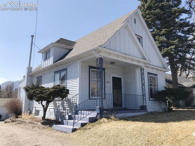 207 W Brookside St, Colorado Springs, CO 80905