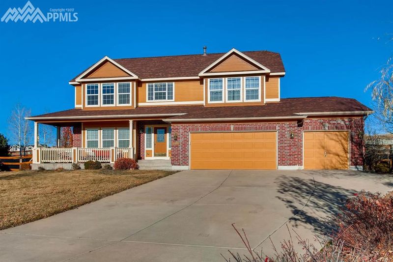 2071 Fieldcrest Dr, Colorado Springs, CO 80921