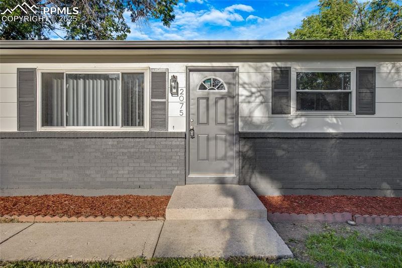 2075 Pepperwood Dr, Colorado Springs, CO 80910