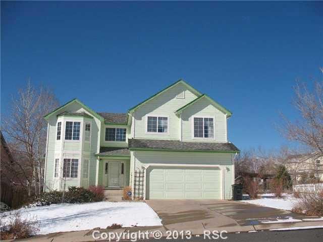 208 Crown High Ct, Colorado Springs, CO 80904