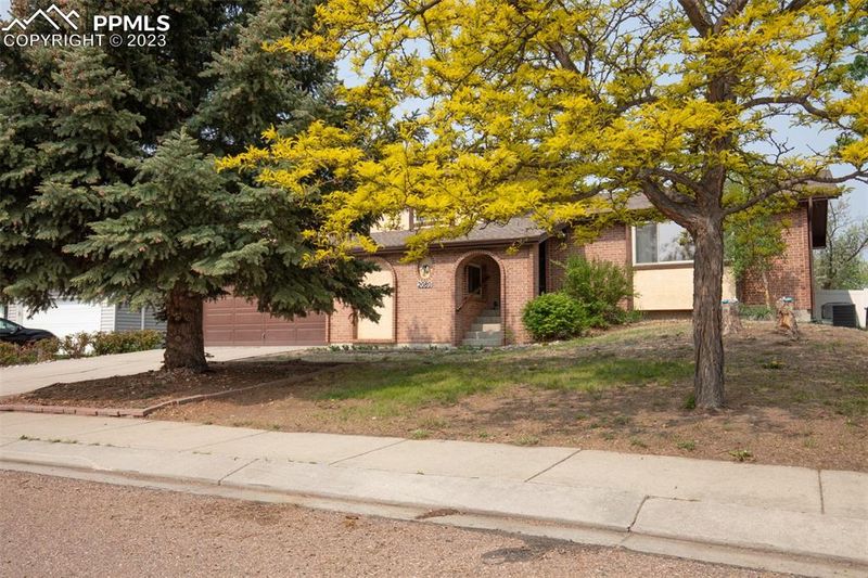 2080 Seven Arrow Dr, Colorado Springs, CO 80915