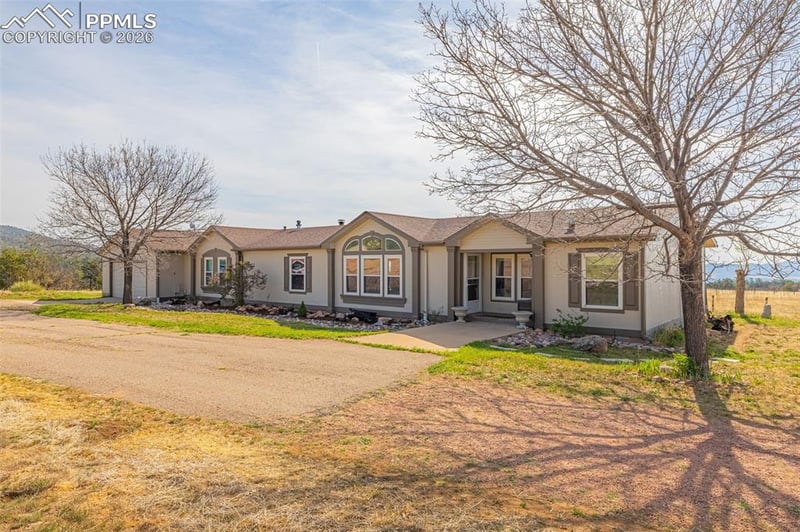 2084 Barrett Rd, Colorado Springs, CO 80926