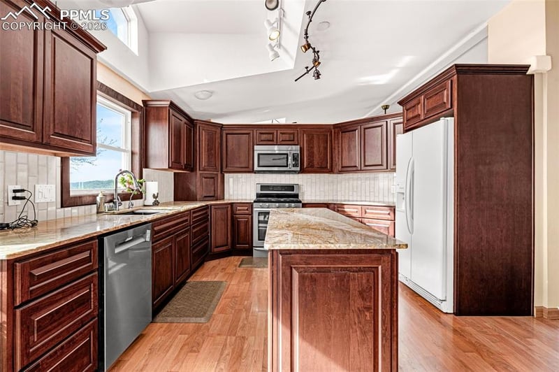 2084 Barrett Rd, Colorado Springs, CO 80926