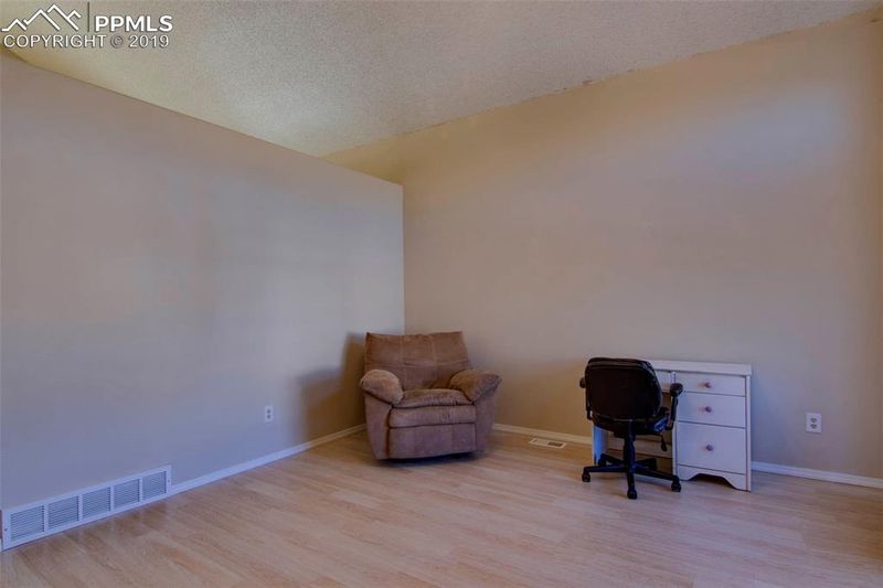 2086 Sage Grouse Ln, Colorado Springs, CO 80951