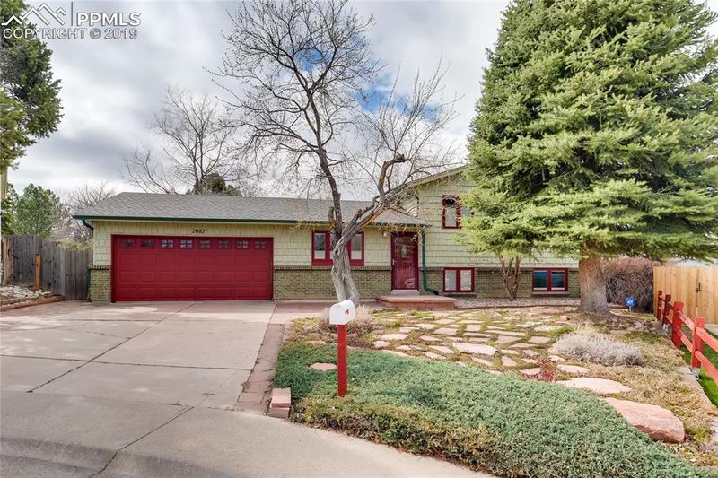 2087 S Olathe St, Aurora, CO 80013
