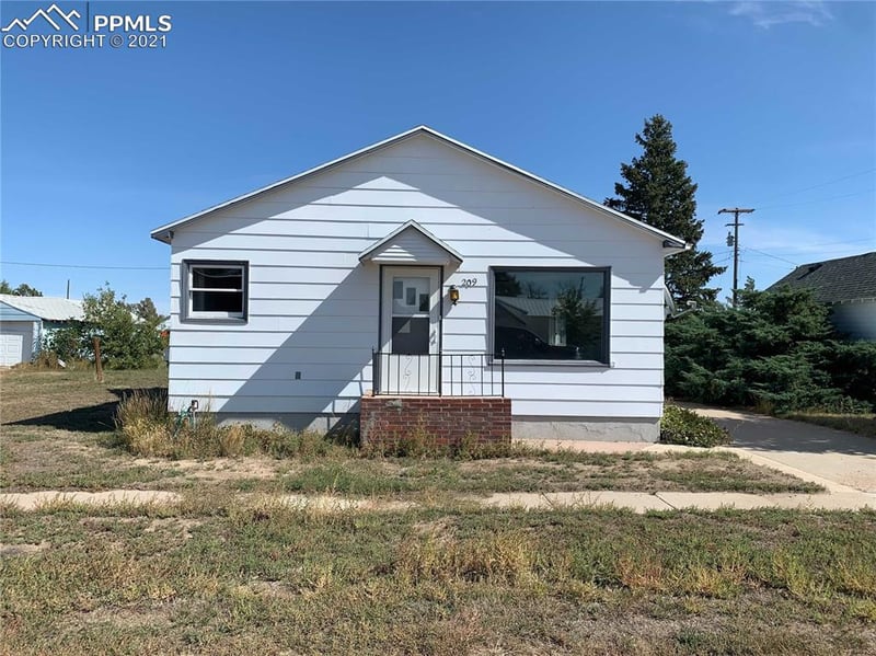209 3rd St, Genoa, CO 80818