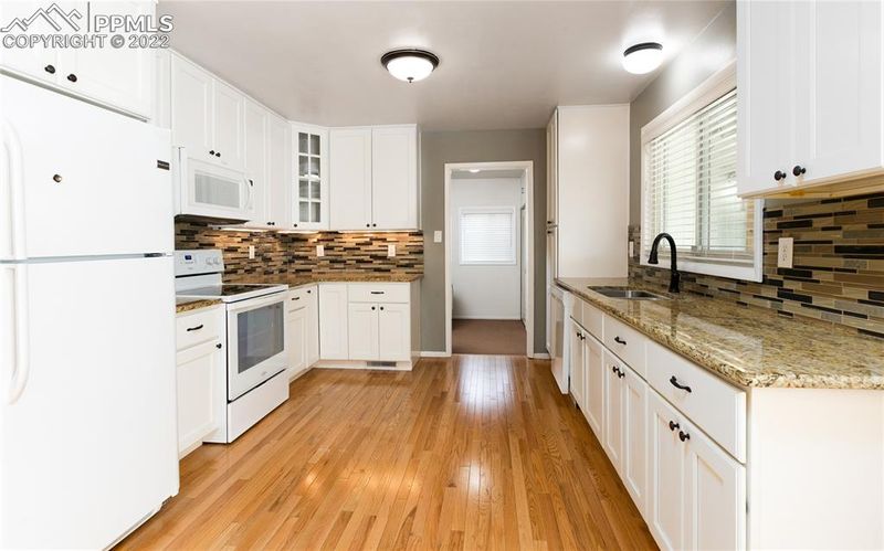 209 Everett Dr, Colorado Springs, CO 80911