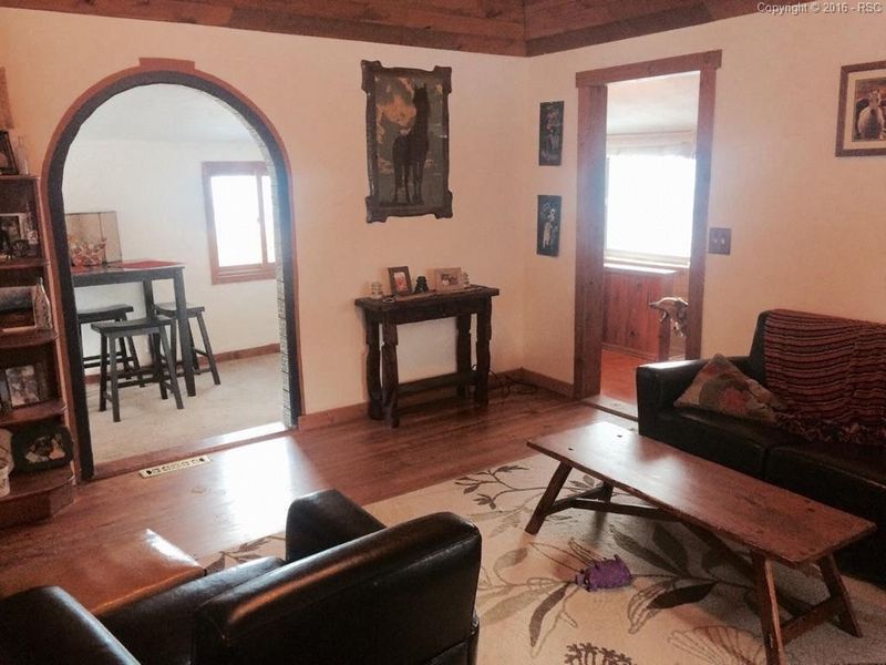 209 Walnut Ave, Palmer Lake, CO 80133