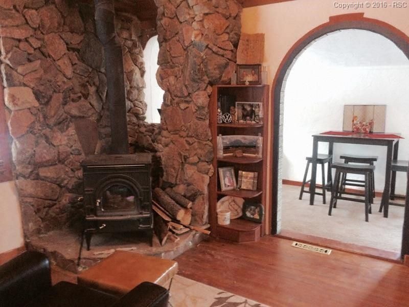 209 Walnut Ave, Palmer Lake, CO 80133