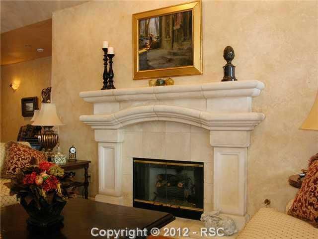 2090 Cantwell Grv, Colorado Springs, CO 80906
