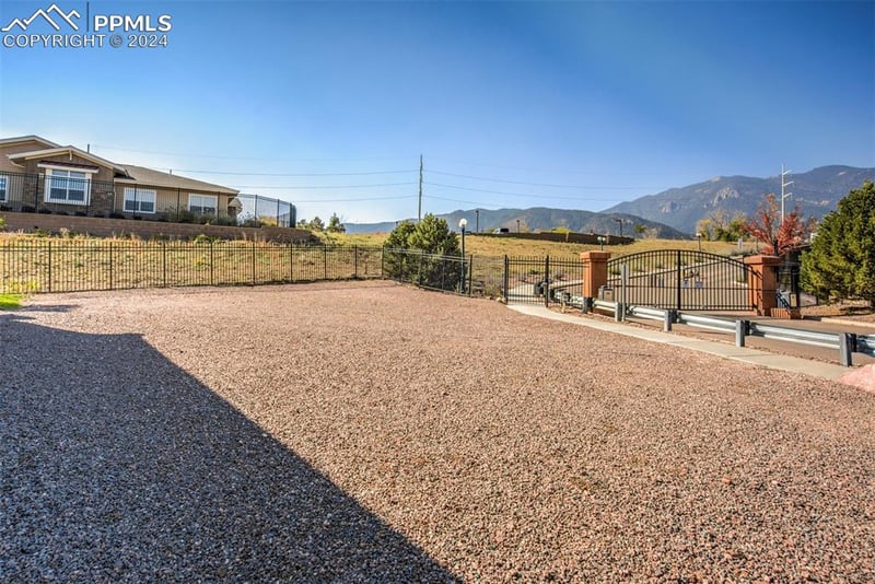 2091 Cheyenne Summer Vw, Colorado Springs, CO 80904