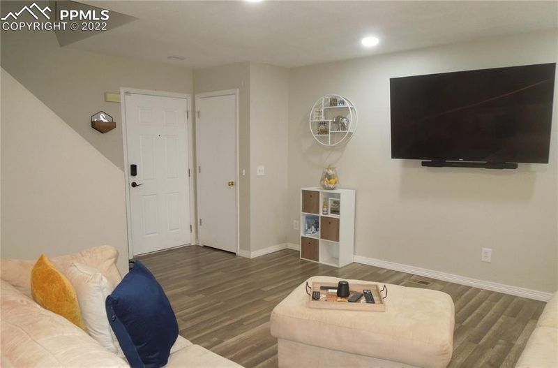 2091 Springside Dr, Colorado Springs, CO 80951