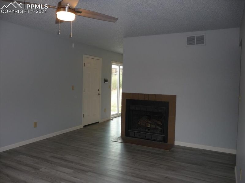 2095 Leoti Dr, Colorado Springs, CO 80915
