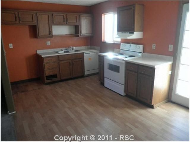 2096 Ambleside Dr, Colorado Springs, CO 80915