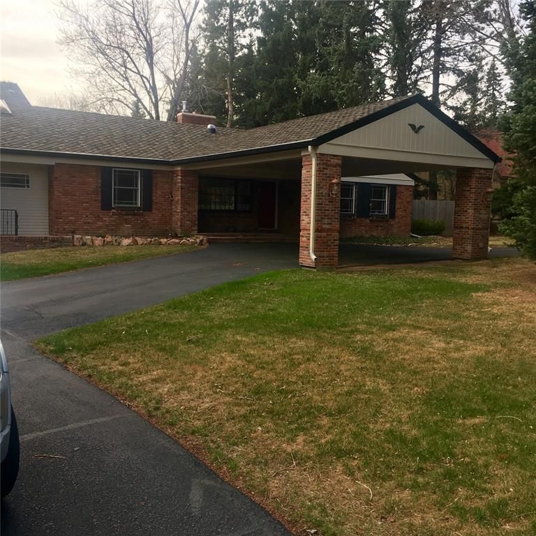 21 Cheyenne Mountain Blvd, Colorado Springs, CO 80906