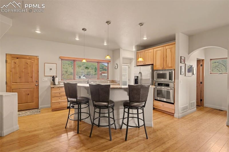 21 Crystal Park Rd, Manitou Springs, CO 80829