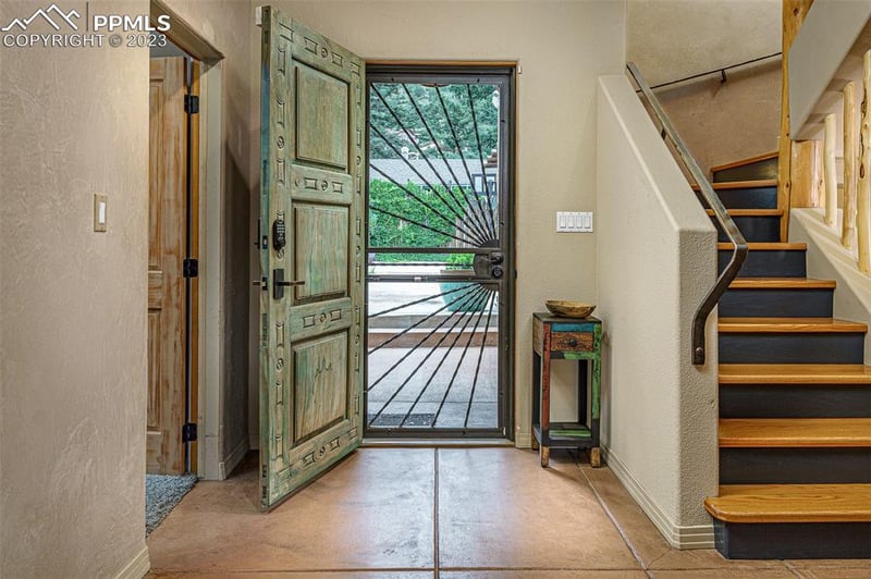 21 Eagle Ave, Manitou Springs, CO 80829