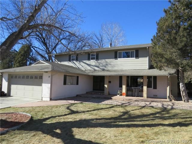 21 Robertson Rd, Pueblo, CO 81001
