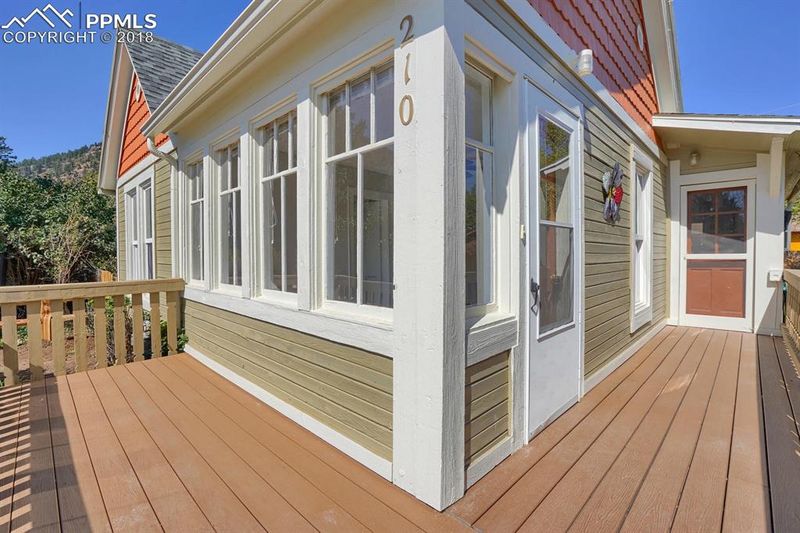 210 South Valley Rd, Palmer Lake, CO 80133