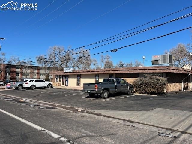 2102 Bijou St, Colorado Springs, CO 80909