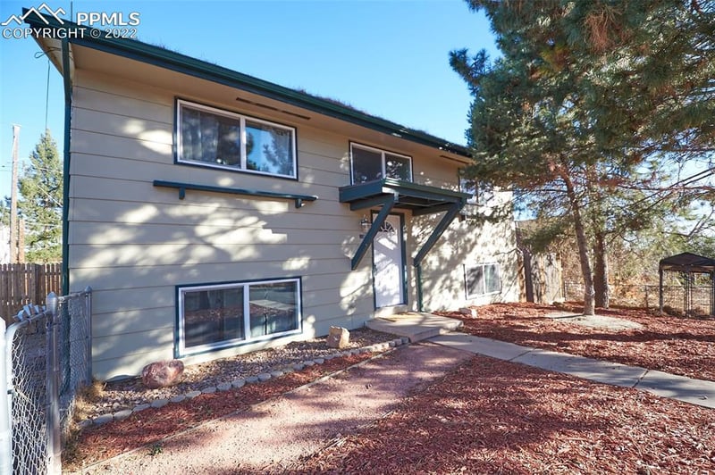 2103 Whitewood Dr, Colorado Springs, CO 80910