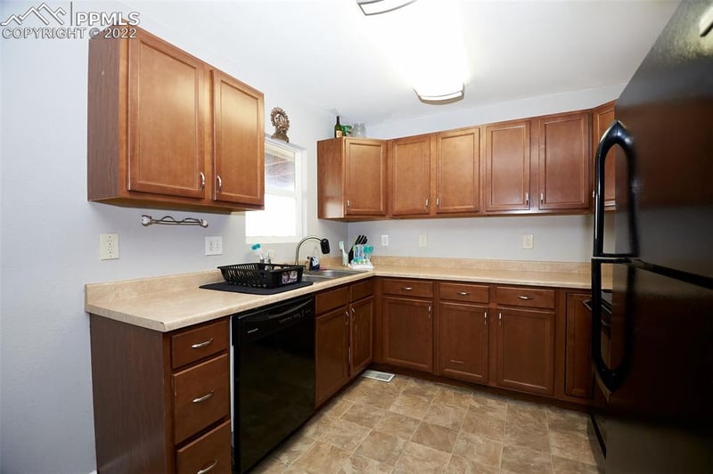 2103 Whitewood Dr, Colorado Springs, CO 80910