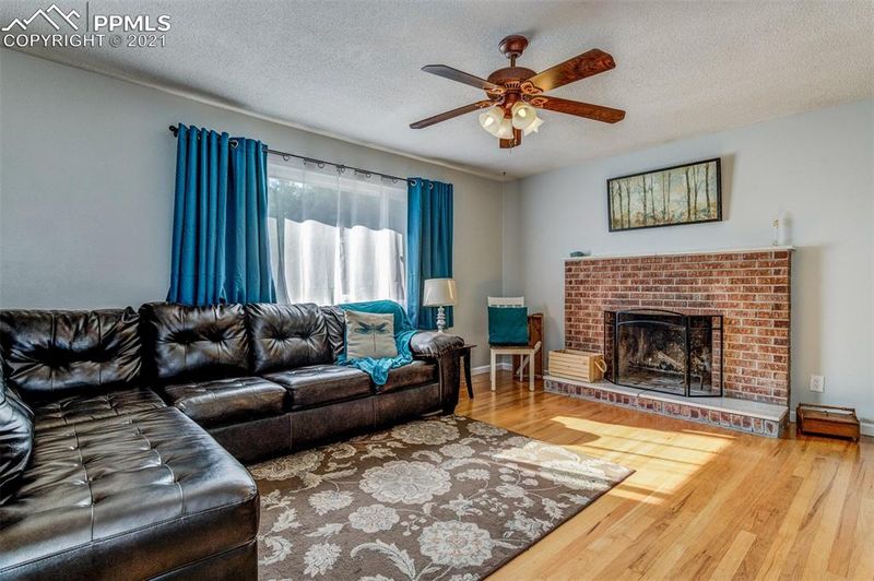 2103 Wynkoop Dr, Colorado Springs, CO 80909